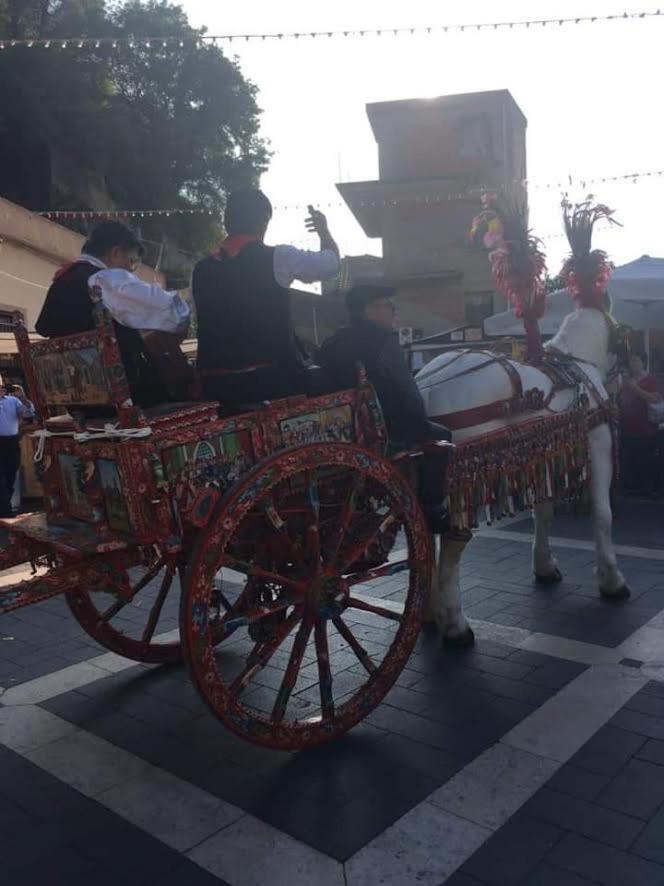 Animosa Suites Castiglione De Sicilia Dış mekan fotoğraf